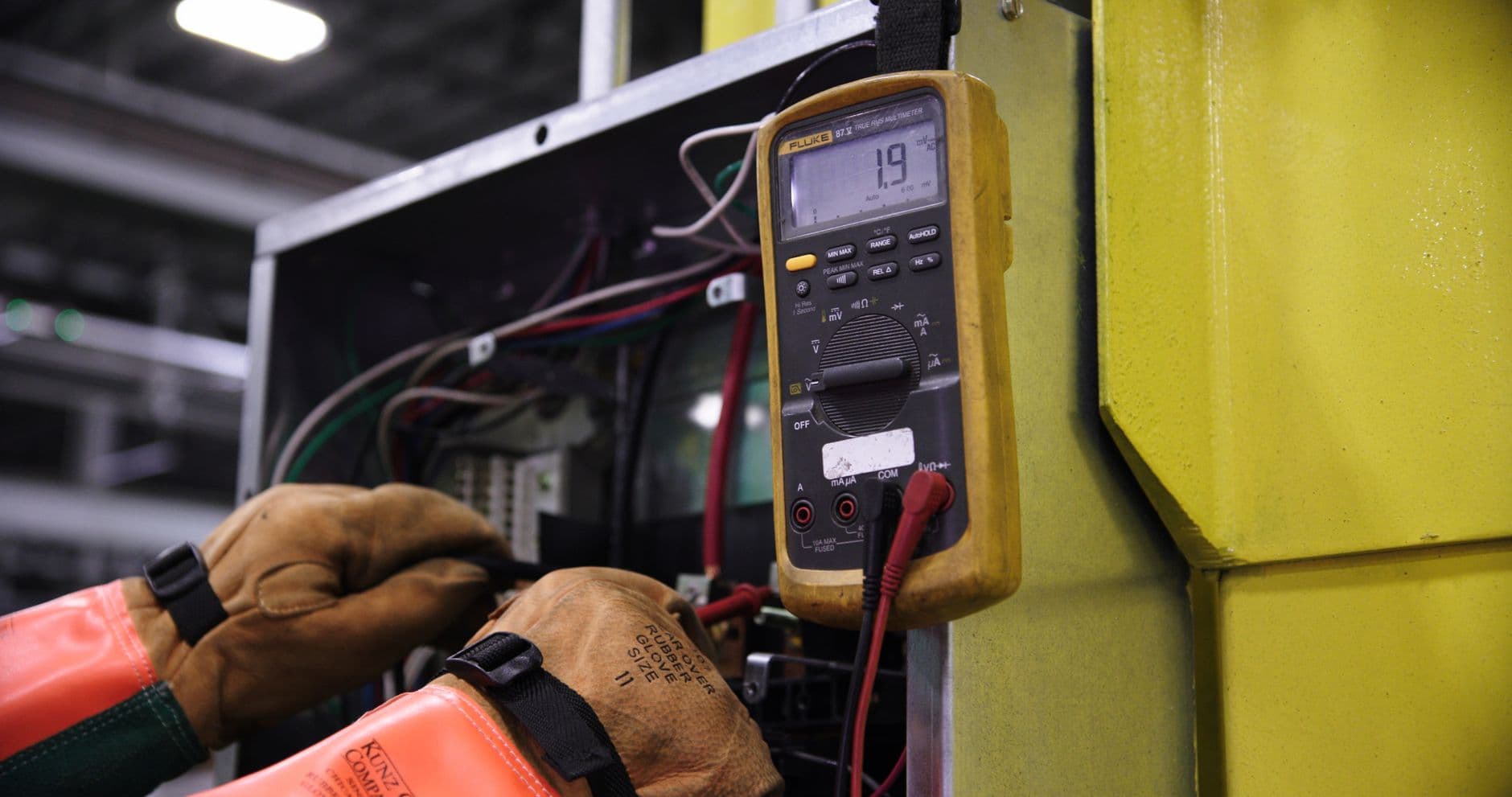 Elektrische keuring: wanneer verplicht en hoe wij je installatie in orde brengen